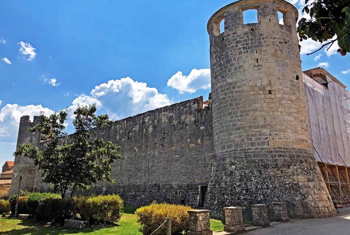 Svetvincenat castle